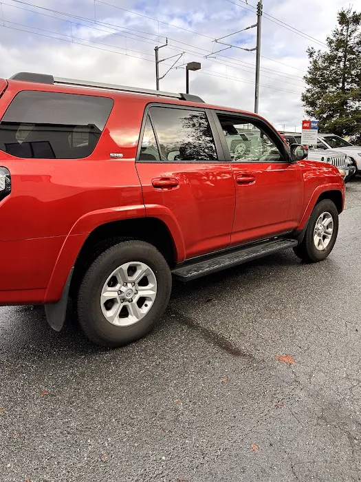 Avis Car Rental Picture 1