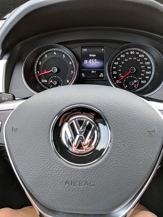 Avis Car Rental Picture 4