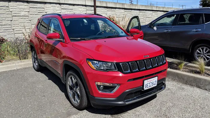 Avis Car Rental Picture 2