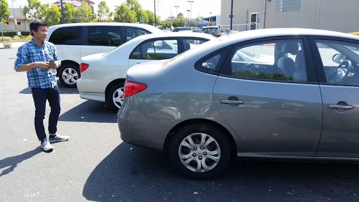 Super Cheap Car Rental Picture 4