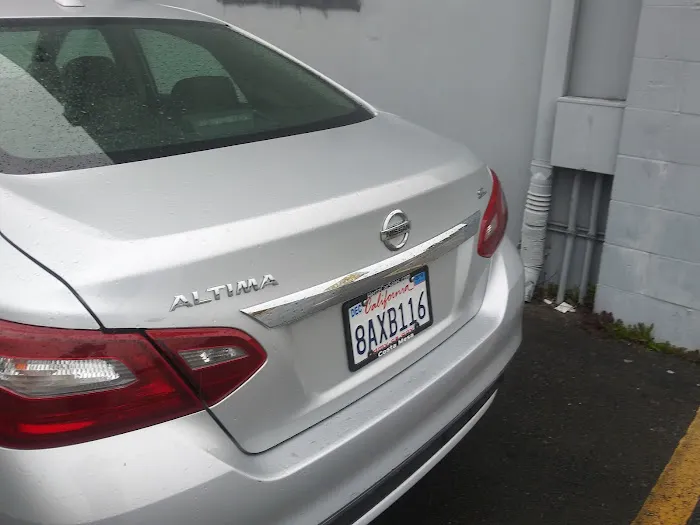 Hertz Car Rental - Burlingame Putnam - 1815 Old Bayshore Highway Picture 8