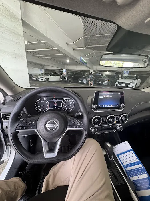 Hola Car Rentals Picture 5