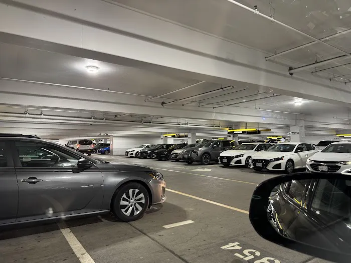 Hertz Car Rental - San Francisco - San Francisco International Airport (SFO) Picture 1