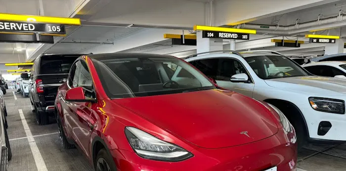 Hertz Car Rental - San Francisco - San Francisco International Airport (SFO) Picture 6