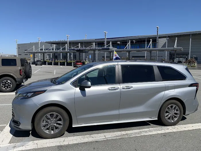 Thrifty Car Rental - San Francisco International Airport Picture 1
