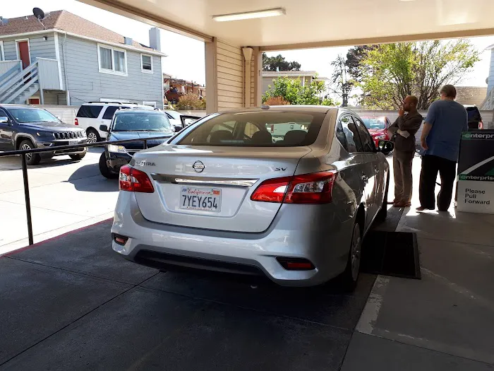 Enterprise Rent-A-Car Picture 2