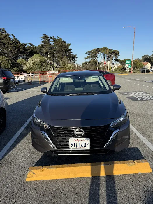 Avis Car Rental Picture 2
