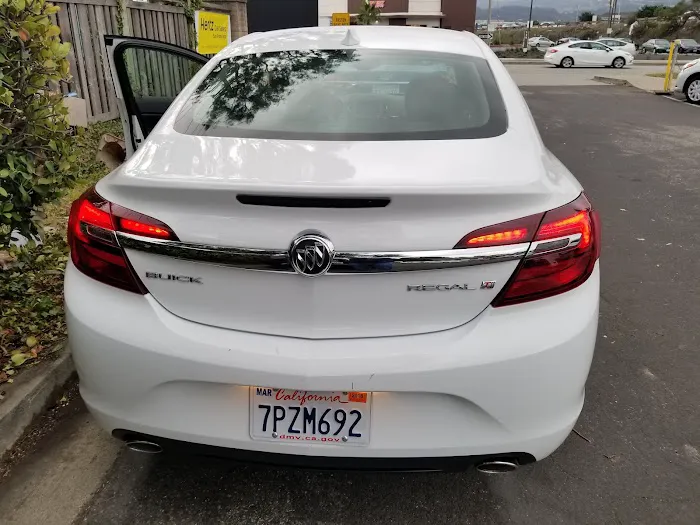 Hertz Car Rental - South San Francisco - South Airport Boulevard Picture 6