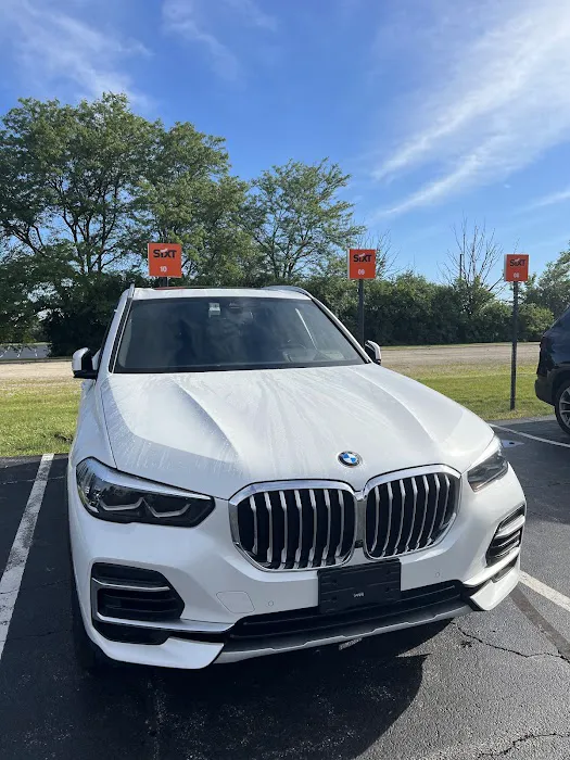 SIXT Rent a Car Naperville Mariott Picture 3
