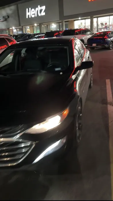 Hertz Car Rental - Aurora - North Lake Street Picture 5