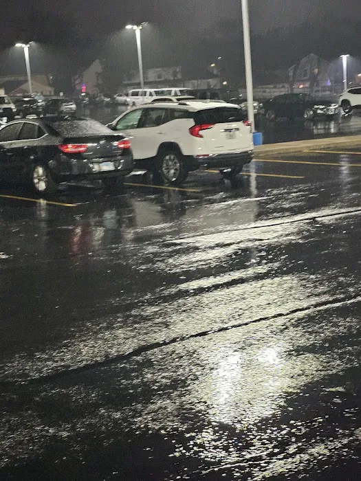 Hertz Car Rental - Glendale Heights - East North Avenue Hle Picture 10