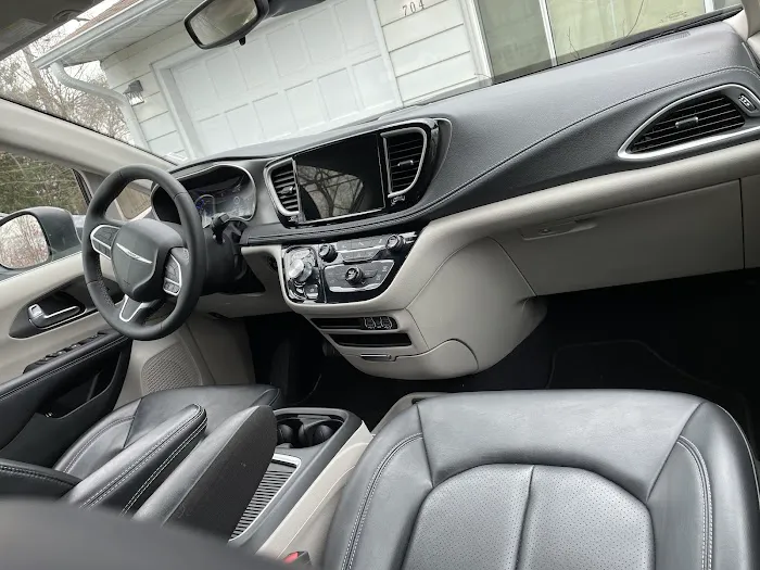 Budget Car Rental Picture 1