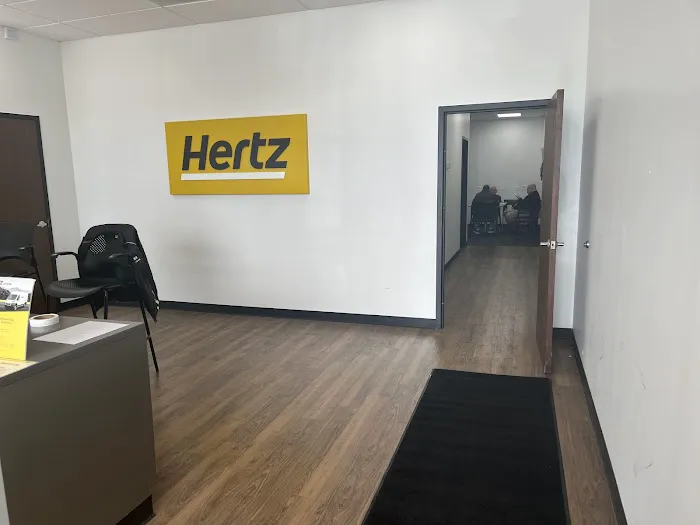 Hertz Car Rental - Plainfield - South Route 59 Picture 6
