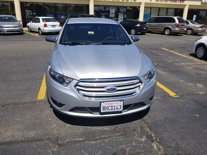 Hertz Car Rental - Joliet - West Jefferson Street Picture 10