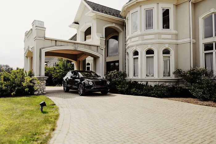 Next LVL Exotics - Exotic/Luxury Car Rental Picture 7