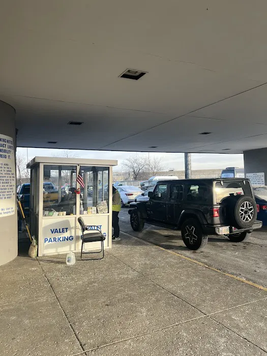 Routes Car Rental Picture 7