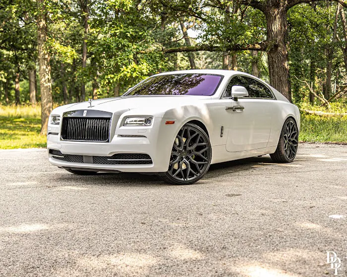 DDE Luxury & Exotic Car Rentals Picture 8