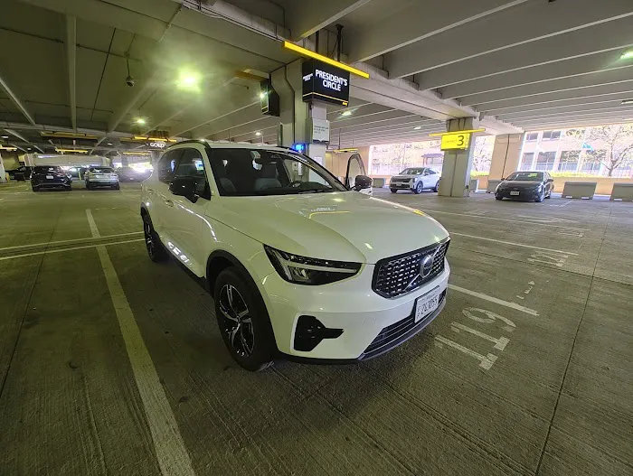Hertz Car Rental - Chicago - Chicago Midway International Airport (MDW) Picture 2