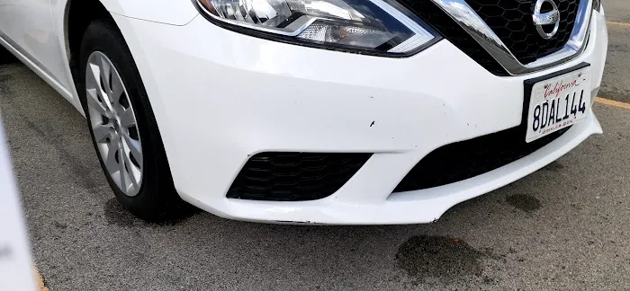 Avis Car Rental Picture 4