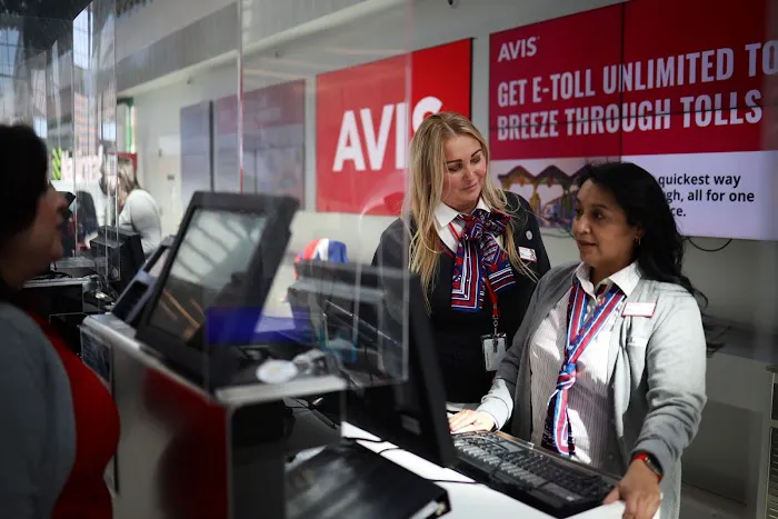 Avis Car Rental Picture 1