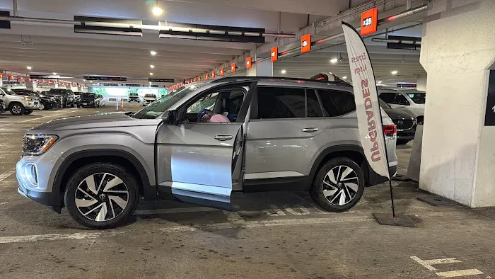 Avis Car Rental Picture 7