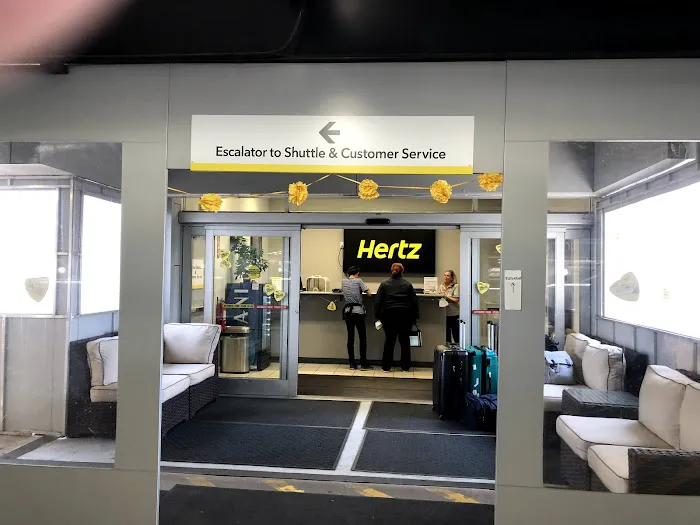 Hertz Car Rental - Chicago - Chicago O'hare International Airport (ORD) Picture 10