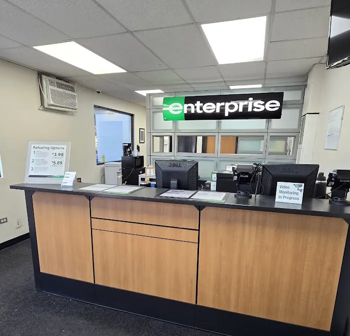 Enterprise Rent-A-Car Picture 4