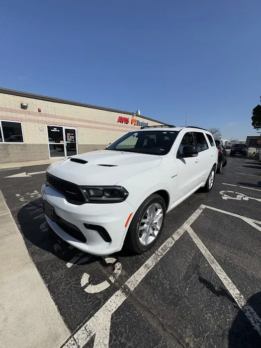 Avis Car Rental Picture 1