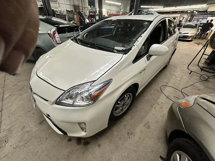 Sam’s car rental Picture 6