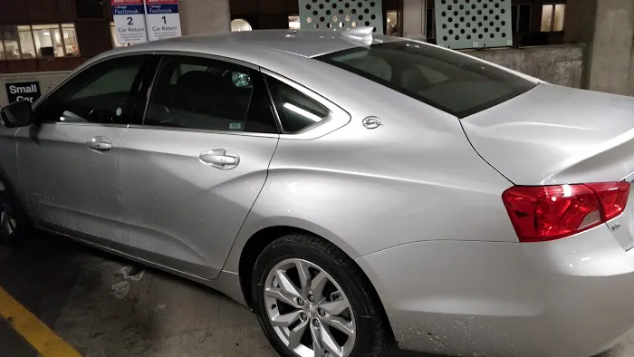Avis Car Rental Picture 4