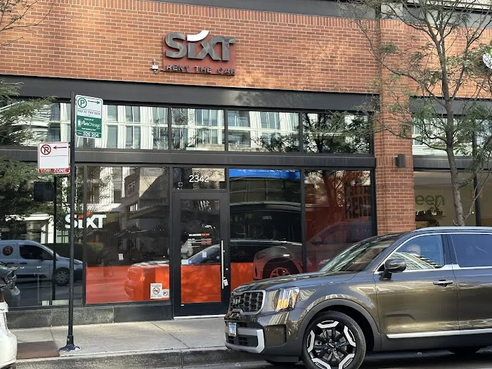 SIXT Rent A Car Chicago Lincoln Park Picture 4