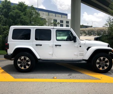 Exotic Car Rental Chicago | Instant Luxury Rentals