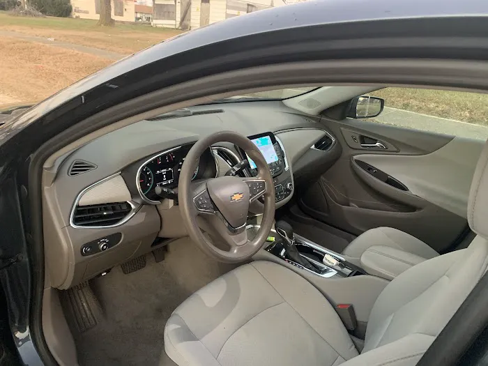 Enterprise Rent-A-Car Picture 3