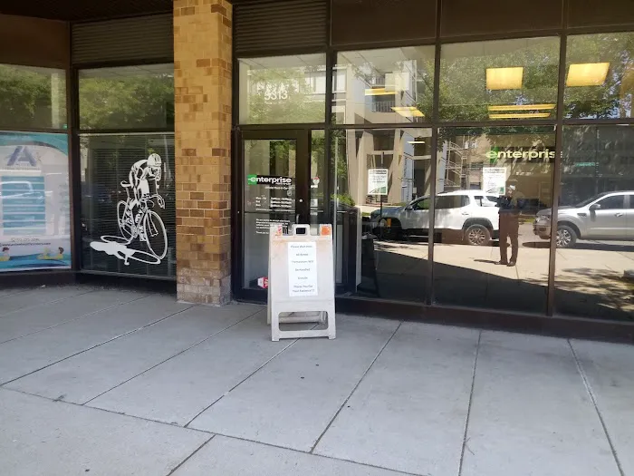 Enterprise Rent-A-Car Picture 7