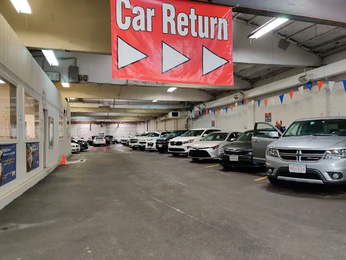 Avis Car Rental Picture 1
