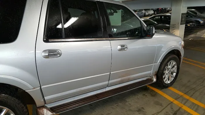 Enterprise Rent-A-Car Picture 2