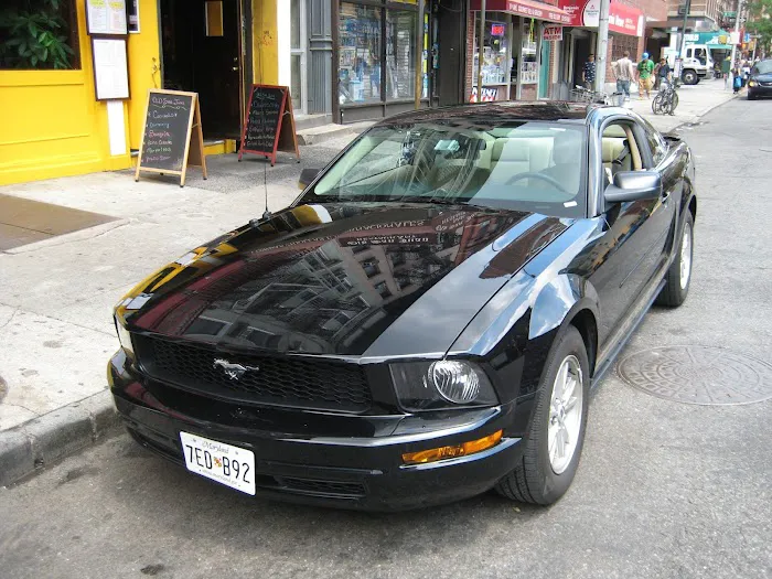 Hertz Car Rental - Chicago - North State Street Picture 7