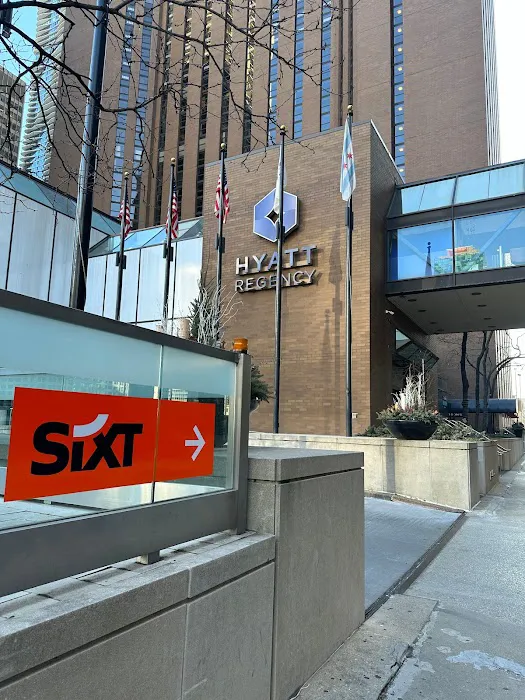 SIXT Rent a Car Chicago Hyatt Regency Picture 6