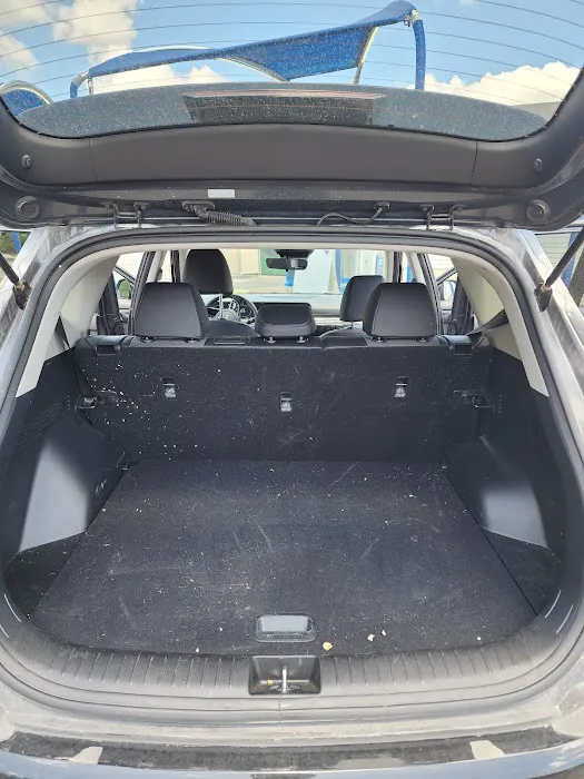 Hertz Car Rental - Rockford - Walton Street Picture 8
