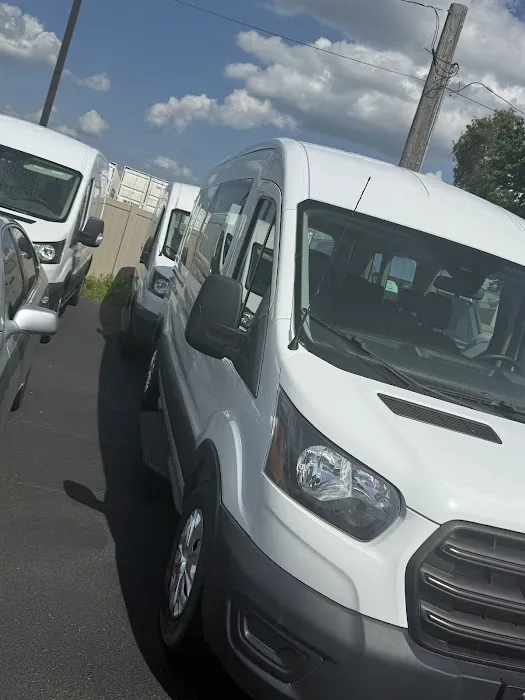 Value Plus Auto & Van Rental Picture 2