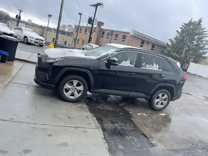 Value Plus Auto & Van Rental Picture 10