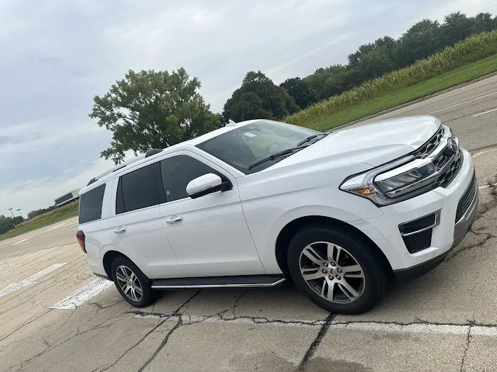 Avis Car Rental Picture 6