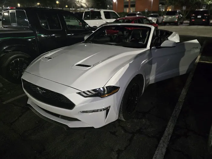 Enterprise Rent-A-Car Picture 8