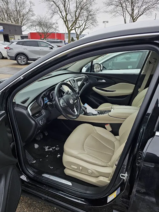 Hertz Car Rental - Madison - Odana Road Picture 7