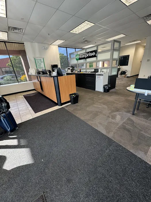 Enterprise Rent-A-Car Picture 10