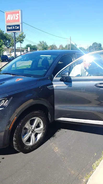Avis Car Rental Picture 2