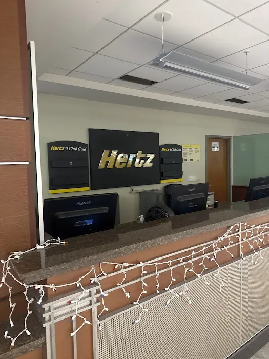 Hertz Car Rental - Madison - Dane County Regional Airport (MSN) Picture 9