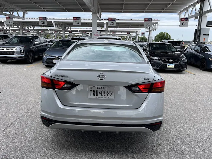 Avis Car Rental Picture 7