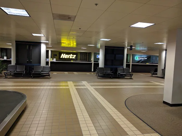 Hertz Car Rental - Appleton International Airport Picture 1
