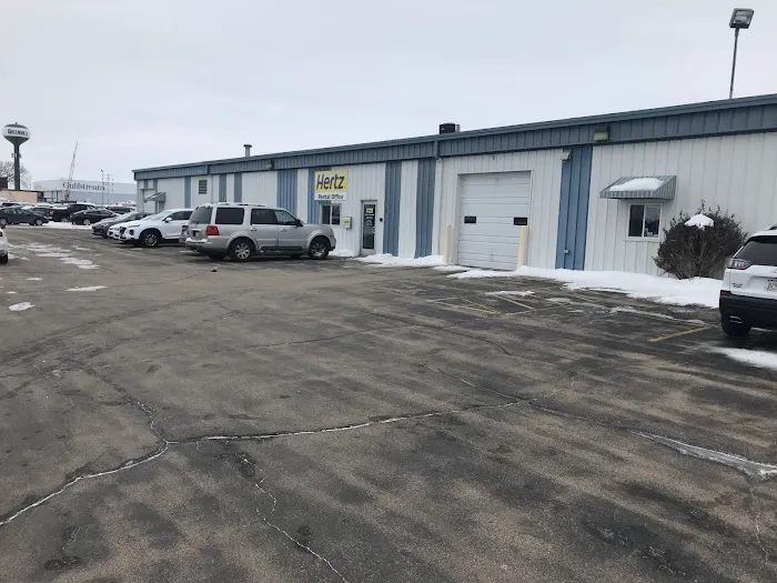 Hertz Car Rental - Appleton - Communication Hle Picture 2
